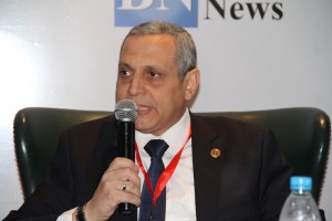 مجدي عبد العزيز, رئيس مصلحة الجمارك