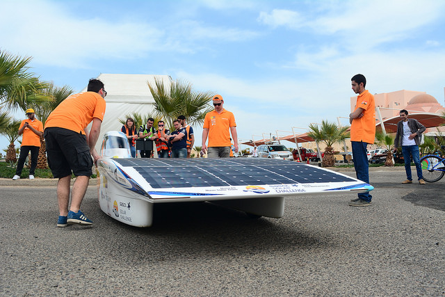 سباق سيارات الطاقة الشمسية
