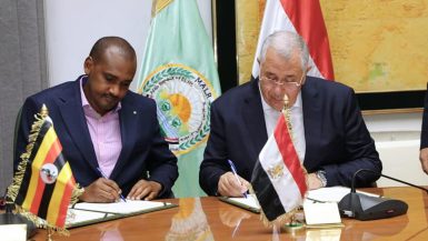 تعزيز التعاون بين مصر وأوغندا في مجال الثروة السمكية واللقاحات البيطرية