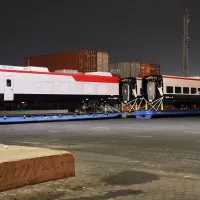 "النقل": وصول القطارين الثالث والرابع من قطارات "تالجو" الفاخرة لميناء الإسكندرية